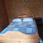 Cabanas A Orillas De Rio