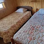 Cabanas A Orillas De Rio